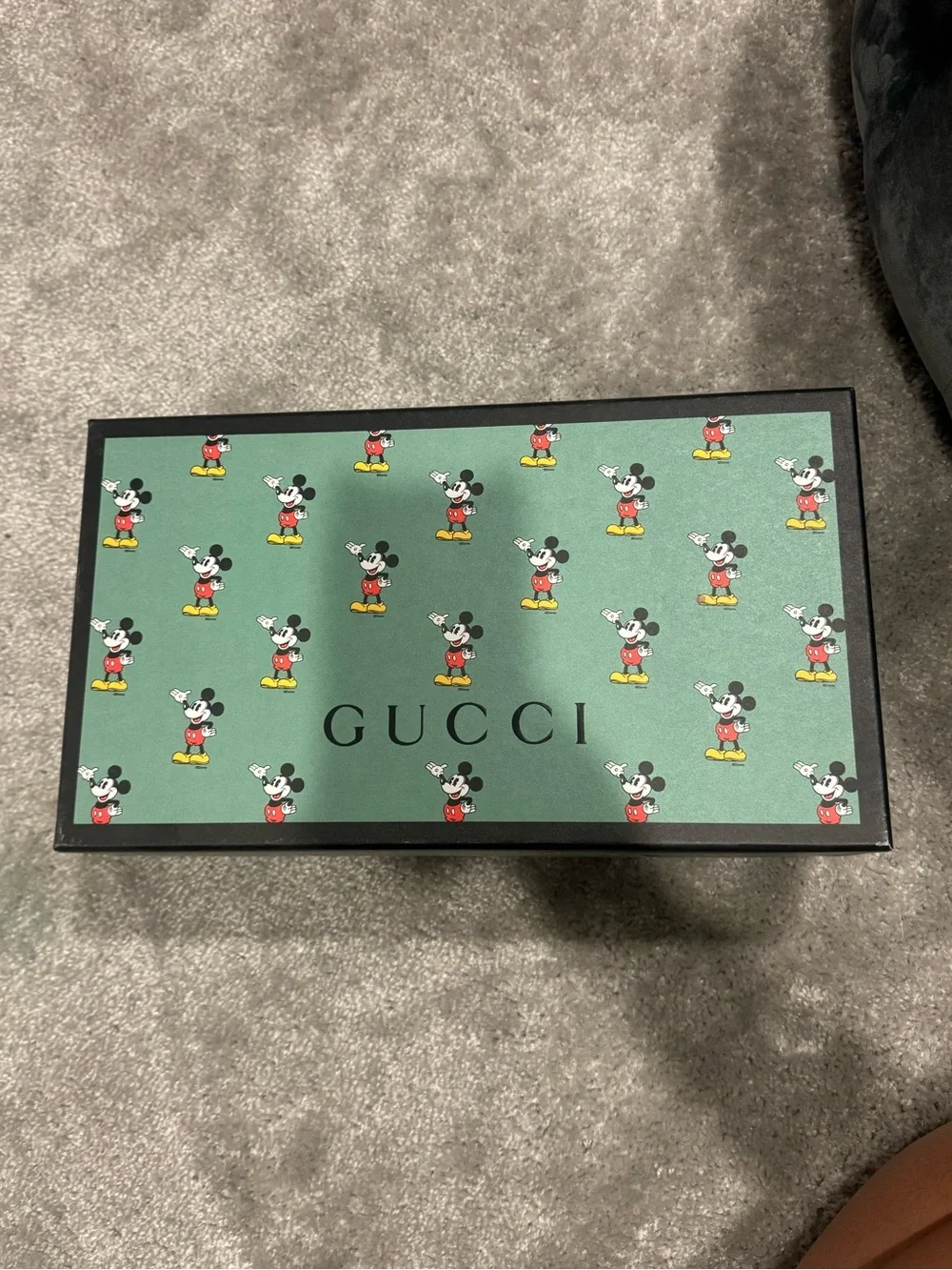 Gucci leather sneakers
